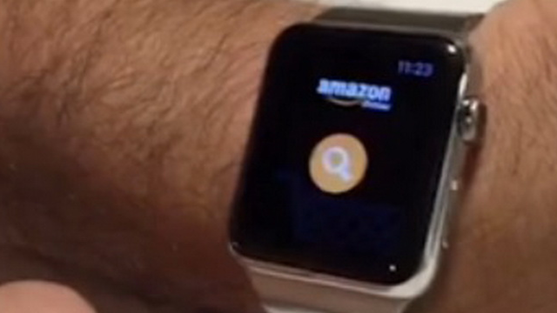 A vrut sa faca un filmulet de prezentare pentru iWatch dar a comandat din greseala un XBox One: "Aaah, nu. Cum fac sa anulez?"