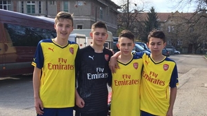Tunarii din Vaslui! La doar 14 ani, trei pusti din cel mai sarac judet din Romania au fost transferati de Arsenal Londra!