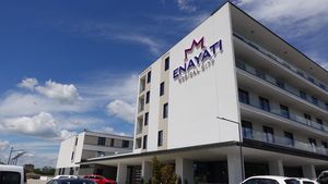 (P) Enayati Medical City: orașul medical ce pune la dispoziția pacientului vârstnic servicii medicale la standarde europene