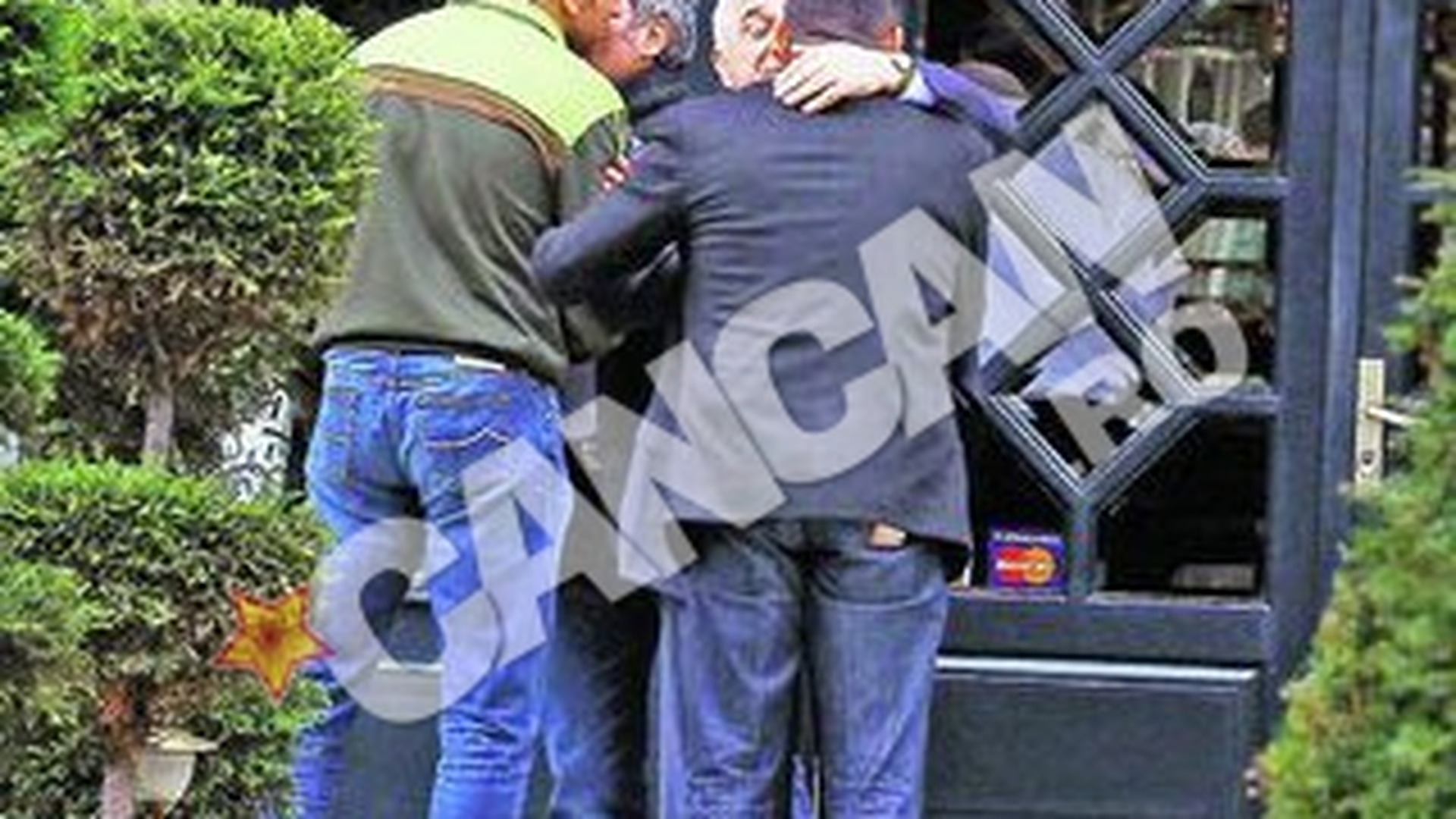 Giovani i-a pupat cu foc pe Hagi, Stelea si Ilie Dumitrescu. Dulcele sarut al Generatiei de Aur