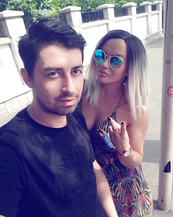 El este bărbatul care îi e alături lui Carmen de la Sălciua în plin divorț de Culiță Sterp. Anunțul făcut în urmă cu puțin timp artistă: “Vă fac cunoștință cu…”