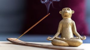 Ce trebuie să faci pentru a elimina obstacolele financiare! Ritualul simplu, dar puternic, ce îți va aduce bani grămadă