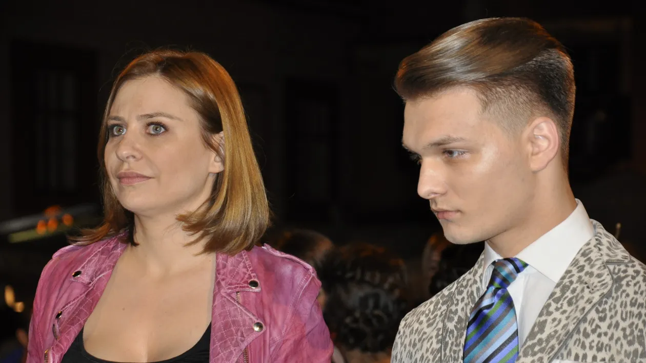 Bat clopote de nunta? Adina Buzatu a facut primul pas spre maritis! Uite ce i s-a intamplat stilistei