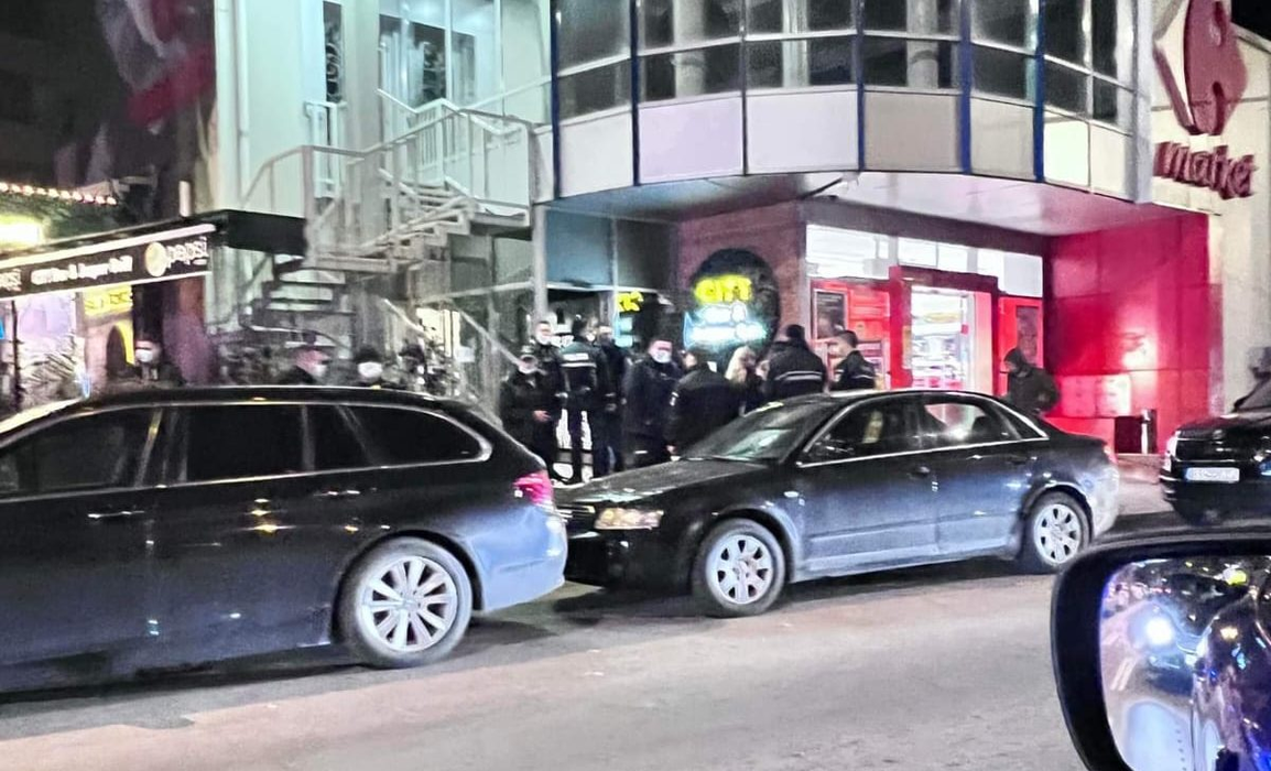 Se întâmplă în România! Copil rănit de concubinul mamei în timp ce mâncau la restaurant!