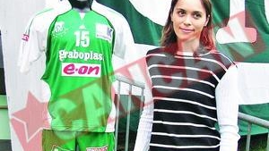 Petrecere cu fripturi acasa la Bradeanu