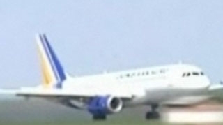 Un avion ucrainean a fost oprit la sol pentru ca tot echipajul era beat