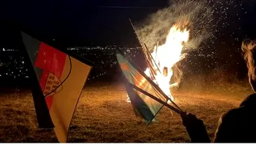 Focuri de veghe în peste 100 de localități din România. Maghiarii cer cărți de identitate secuiești și autonomie teritorială