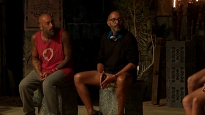 Ruşinos! Ce au putut să-i facă proprii colegi lui Relu Pănescu la Survivor? Până şi Faimoşii s-au mirat…
