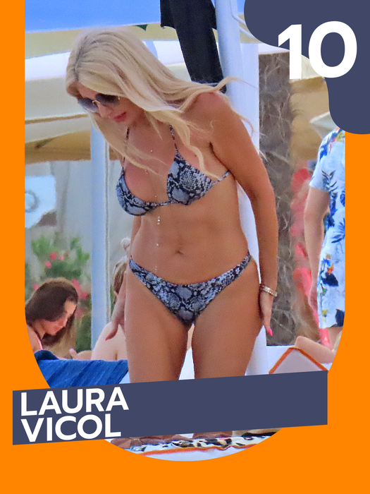 Retrospectiva verii 2025: Atenţie! Intră în acţiune TOP 25 vedete care au defilat în costume de baie! Roxana Dobre, Livia EX-Bordea sau Lora, show total pe litoral