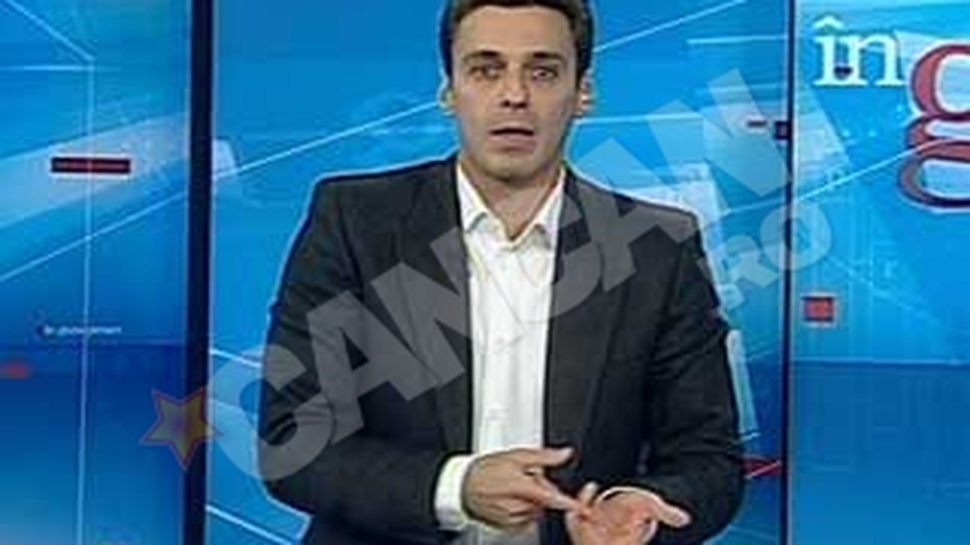 Mircea Badea: "Nu vad de ce trebuie sa ii plang eu de mila lui Huidu, mai ales ca trei oameni nu s-au racit inca bine! Mi se pare lipsa de decenta sa ma gandesc ce e in sufletul lui"