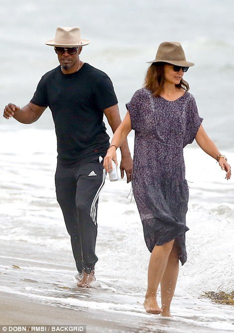 Katie Holmes se iubeşte cu Jamie Foxx! Primele imagini cu cei doi actori împreună