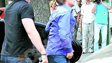 Alexandra Badescu a facut parte din escorta starului, sambata seara, la Aquarium! A baut vin cu Bon Jovi