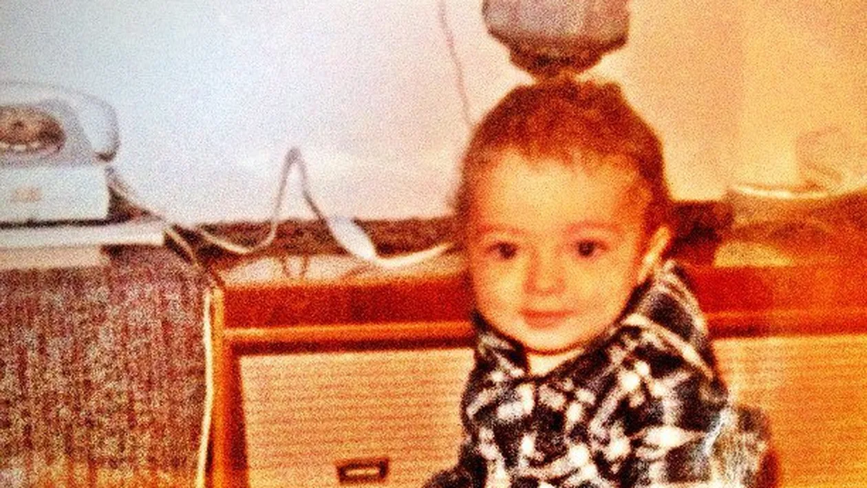 Imaginea care a făcut pe toată lumea să roşească! Uite ce poză a putut să posteze un celebru cântăreţ pe un site de socializare!