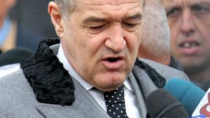 Gigi Becali l-a integrat in familia sa pe viitorul sot al Teodorei.. Si-a “infiat” ginerele!