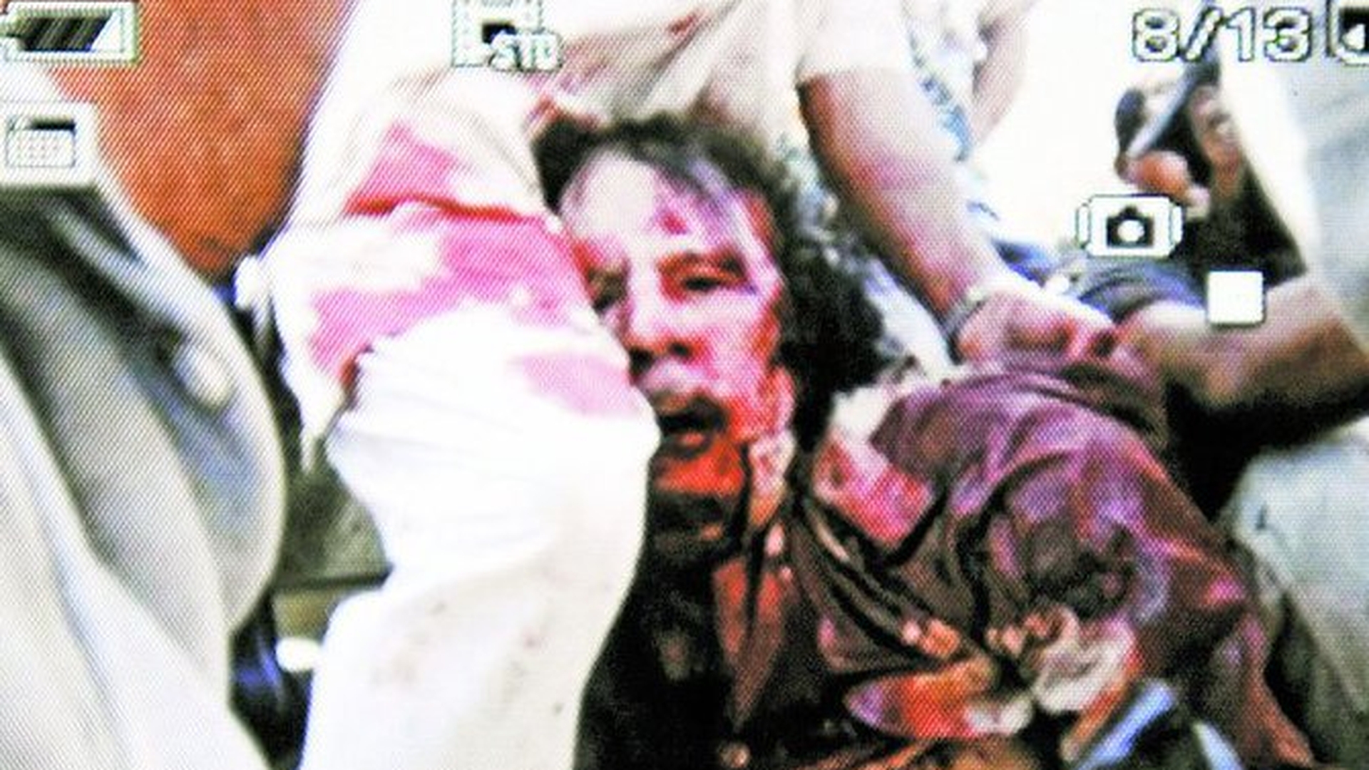 Moartea celui mai longeviv dictator din Africa 7 iunie 1942 - 20 octombrie 2011. Libia a scapat de Gaddafi dupa 42 de ani de tiranie L-au ciuruit!