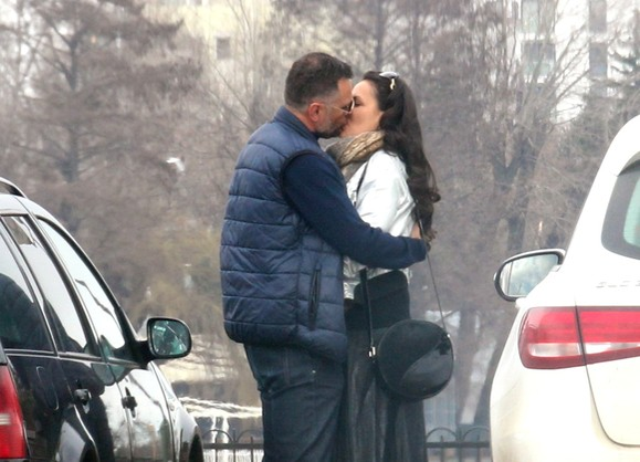 Fosta soție a lui Mădalin Voicu iubește din nou după divorț. Sărutări pătimașe cu noul iubit. FOTO