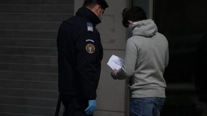 Cum îi “fentează” românii pe polițiști, în plină pandemie de COVID-19. “Sunt oameni care profită. Ne spun că merg în cutare loc, dar...”