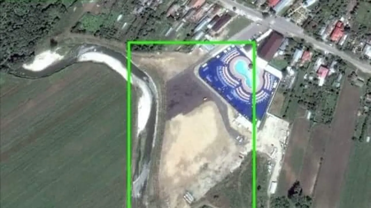 Un râu a fost mutat cu 100 de metri pentru a face loc piscinei patronului unui restaurant