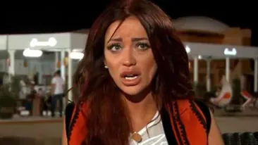 Alerta de gradul zero in showbiz-ul din Romania! Unde au disparut sanii Biancai Dragusanu?