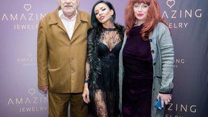 Oana Lis, în depresie din cauza problemelor de sănătate ale lui Viorel Lis. Ipostaza în care a fost surprinsă în miez de noapte