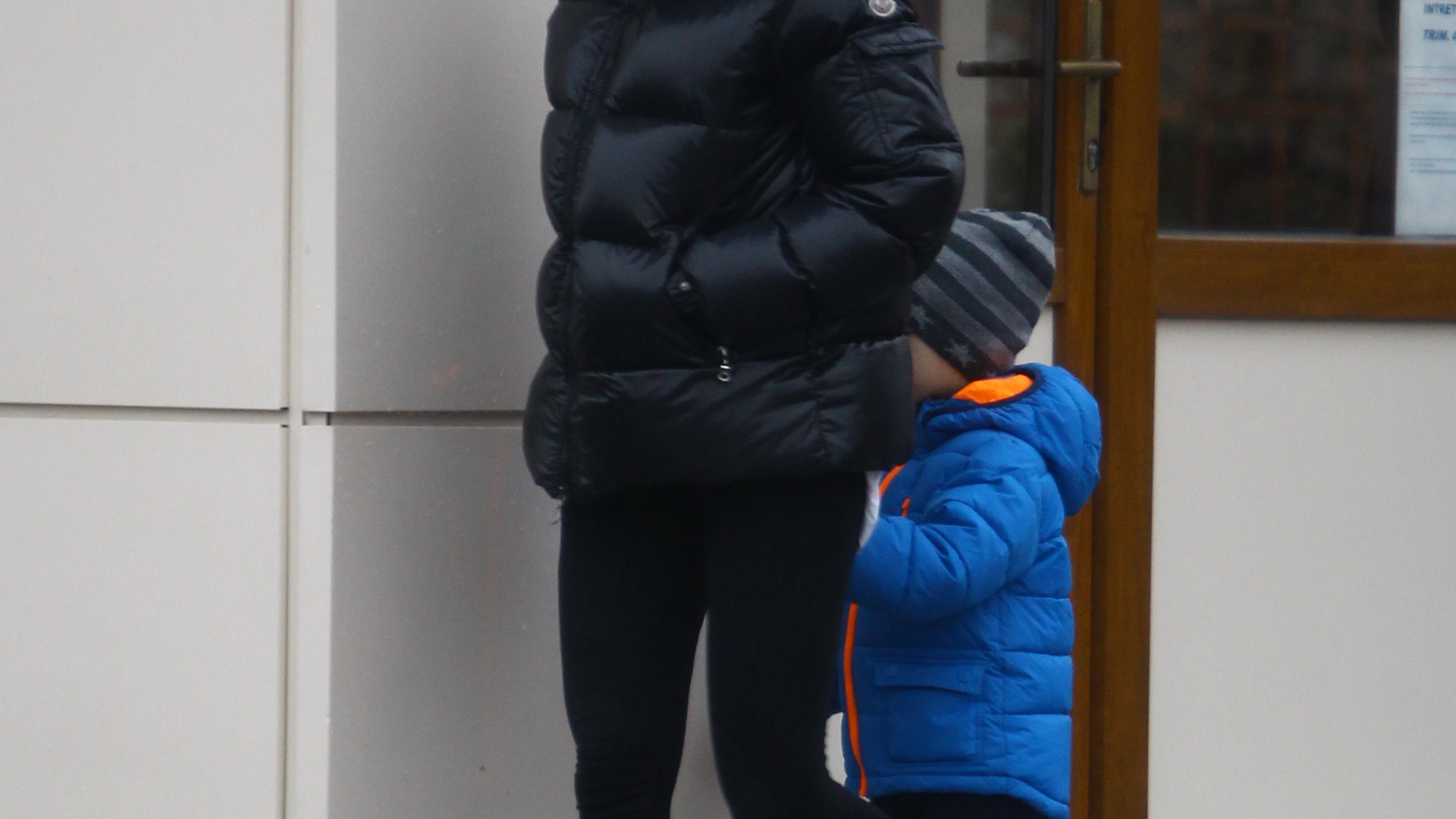 Cu ce se ocupa fiica lui Piturca de cand "Satana" a plecat la arabi! Momentul de inconstienta in care au filmat-o paparazzii!