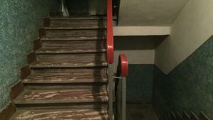 Locatarii unui bloc, amenințați cu poliția pentru că fac duș între orele 23.00 și 24.00: „Tulbură odihna vecinilor”. FOTO