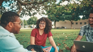 Universitatea ce va menține cursurile online în primul semestru. Conducerea instituției de învățământ a dezvăluit motivul deciziei