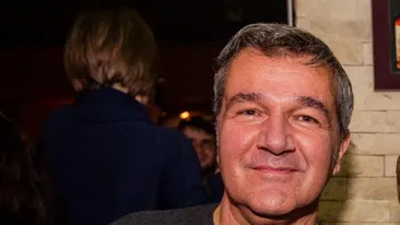 A venit fara mama copiilor la mare si s-a lasat pipait de un iepuras Playboy. Dan Bittman s-a lasat agatat de fata cu toata lumea