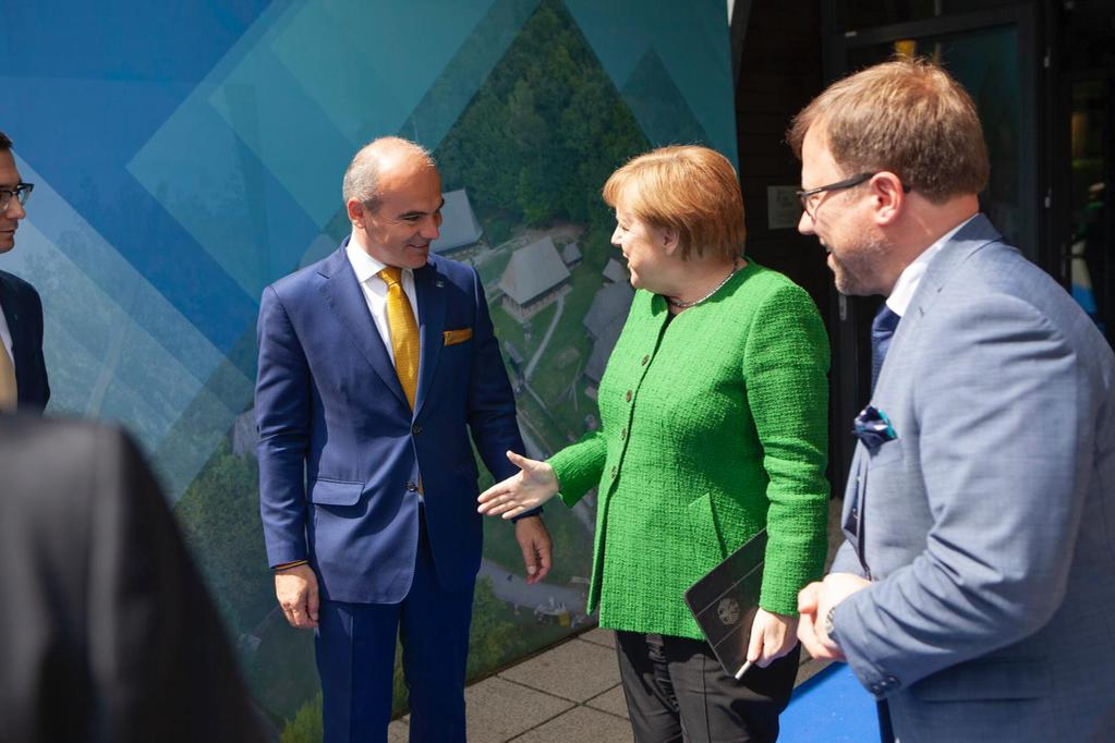 Rareș Bogdan, întrevedere cu Angela Merkel la Sibiu: „Locul nostru este în prima linie”