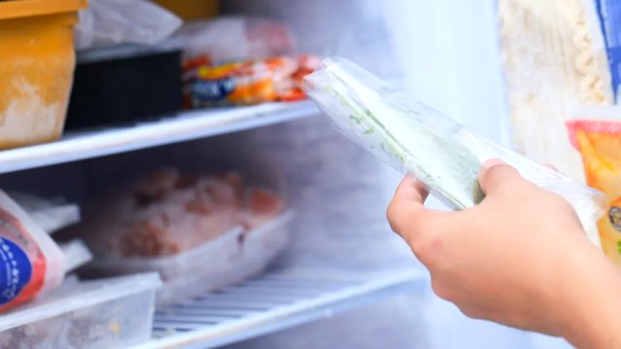 Alimentele congelate au termen de valabilitate. Afla cat timp poti pastra in congelator mancarea preferata