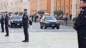 Un şofer român a intrat cu maşina în coloana oficială a lui Joe Biden. Ce spune presa italiană