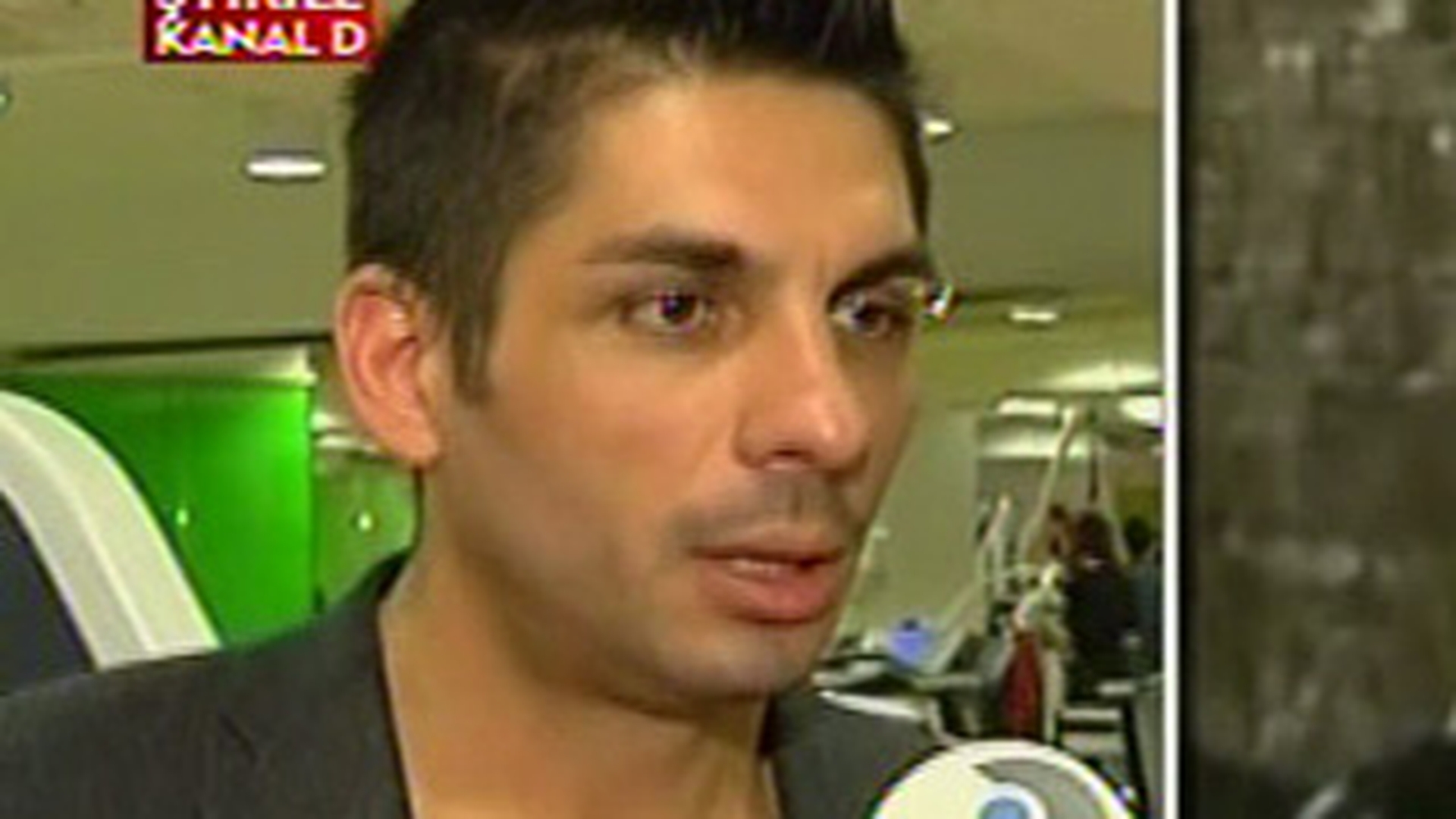 VIDEO Marius Nedelcu: "Romanii sunt snobi. N-ar trebui sa mai tina la eticheta hainelor!"