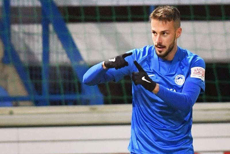 Jakub Hromada, noul transfer pentru titlu al lui Dan Șucu, are o parteneră model! Forme perfecte pentru bruneta care se anunță a fi noua senzație din Giulești
