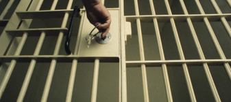 Un bărbat din Capitală a făcut închisoare degeaba aproape o lună după ce polițiștii l-au identificat greșit. Cum s-a întâmplat totul