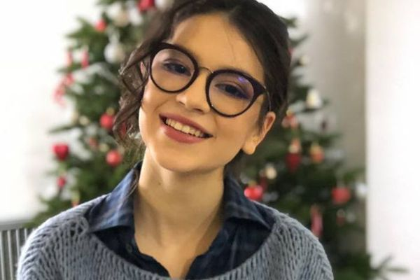 Ghiță, te așteaptă Cleopatra Stratan la portiță! Lipsită de inhibiții și îmbrăcată sumar