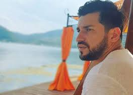 Doru de la Deepcentral a cerut în instanță micșorarea pensiei alimentare pe care trebuie s-o plătească Rocsanei