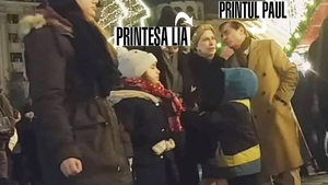 L-am filmat cu familia la Târgul de Crăciun. Primele imagini în public cu Prinţul Paul după eliberare!