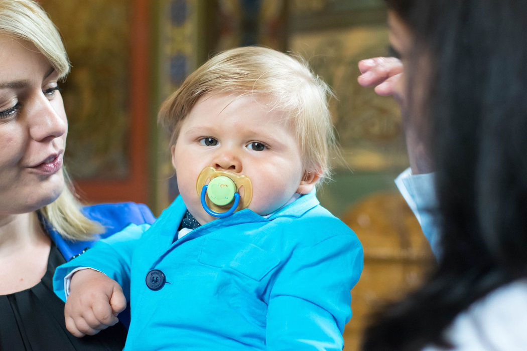 Ce mare şi frumos s-a făcut băieţelul lui Sebastian Muntean! Concurentul de la „Te cunosc de undeva!” este topit după micuţul lui