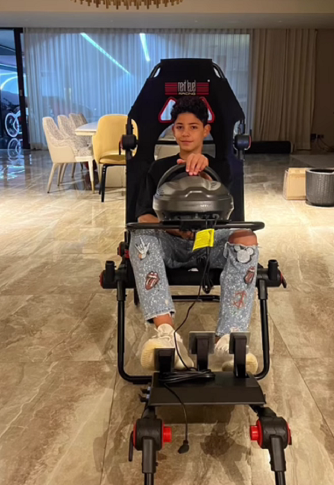 Cadou de 250.000 de lire sterline pentru Cristiano Ronaldo. Ce bolid de lux a primit de la soția lui