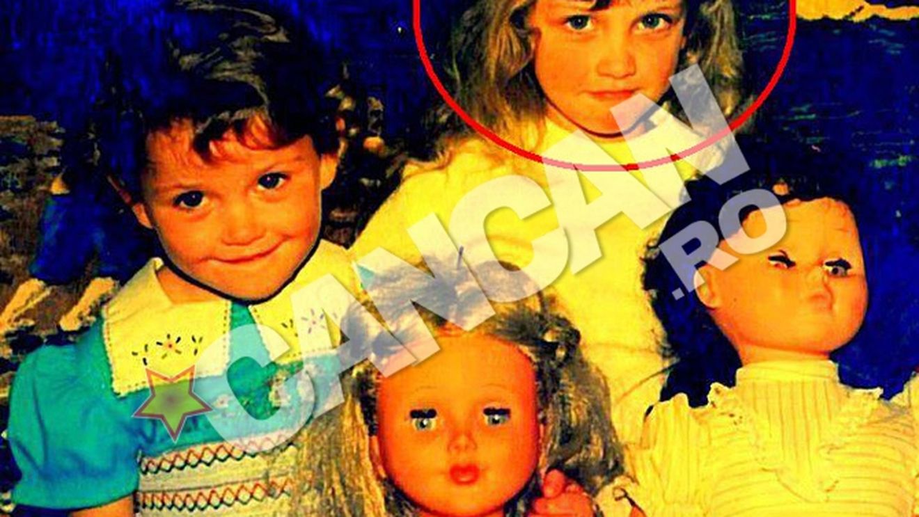 Cine sta posomorata se face fata... frumoasa! Prima poza din copilaria Biancai! Ia uite ce draguta era si cu ce papusi se juca!