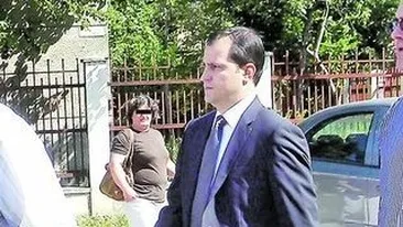 Fostul Carcotas a stat fata in fata cu rudele celor trei victime ale accidentului: Domnule Huidu, mama dumneavoastra cat costa?