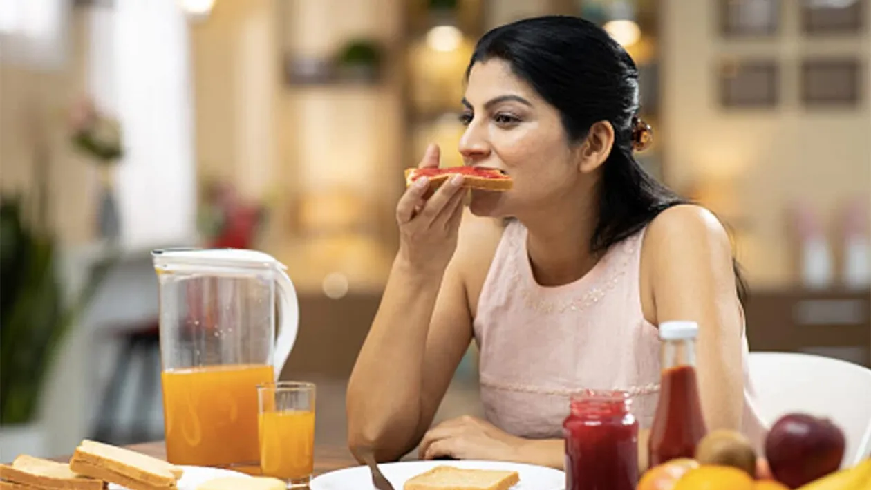 Alimentul pe care toate femeile trecute de 40 ani de ani ar trebui să îl mânânce în fiecare zi