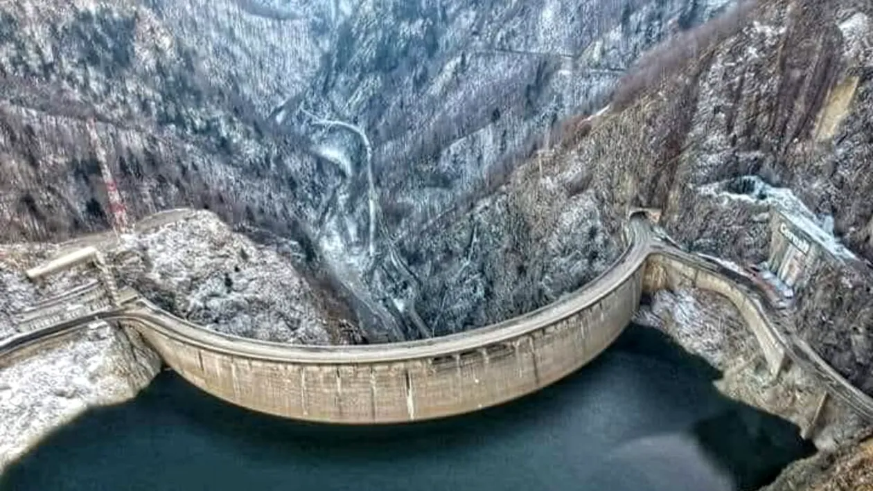 Pericolul de la barajul Vidraru! Ce s-ar întâmpla, în doar 13 minute, dacă ar avea loc un cutremur mai intens decât cel din 4 martie 1977