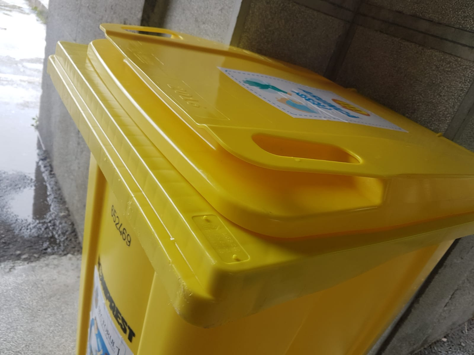 Primăria Sectorului 1 a achiziționat pubele speciale pentru deșeurile medicale. Acestea vor fi amplasate în școli și la intrarea în parcuri