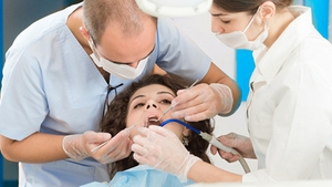 O serie de boli grave au o cauza surprinzatoare! O vizita la dentist te poate nenoroci pe viata! Care este solutia