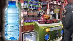 Cât costă o apă plată "la jumate" la Târgul de Crăciun 2024 din București. E mai scumpă ca la restaurant!