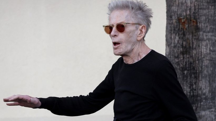 A ajuns piele și os, iar fanii nu-l mai recunosc pe stradă. Unde a fost surprins zilele trecute