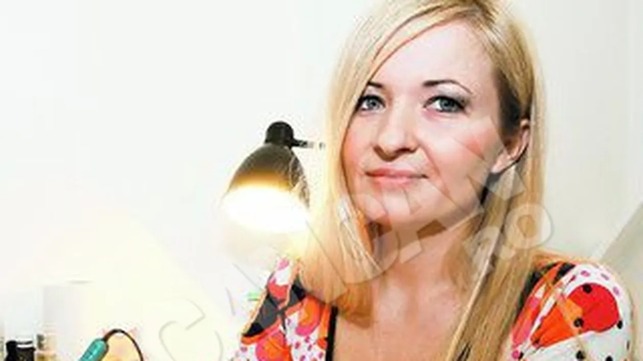 Oja permanenta poate rezista pe unghii pana la trei saptamani