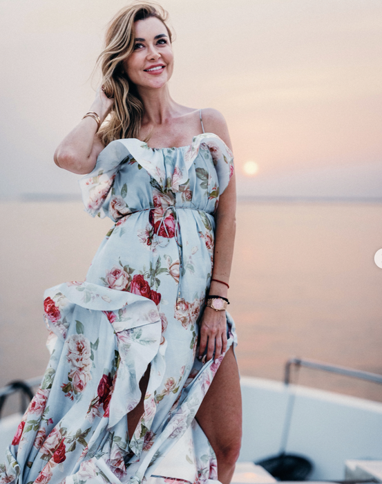 Denisa Tănase, însărcinată? Imaginile cu burtica suspectă le-au dat de gândit fanilor, în plină controversă despre un posibil divorț