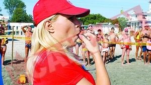 80 de salvamari ar sari in mare dupa Elena Udrea